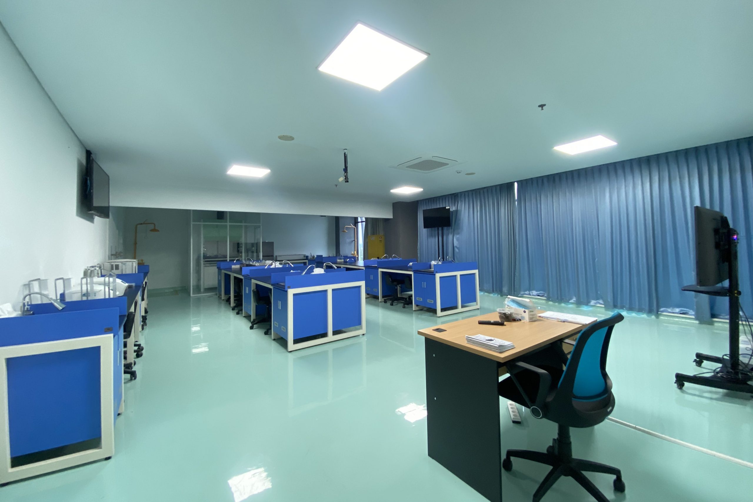 Kimia-Farmasi ruang-Antenatal-Care-ANC