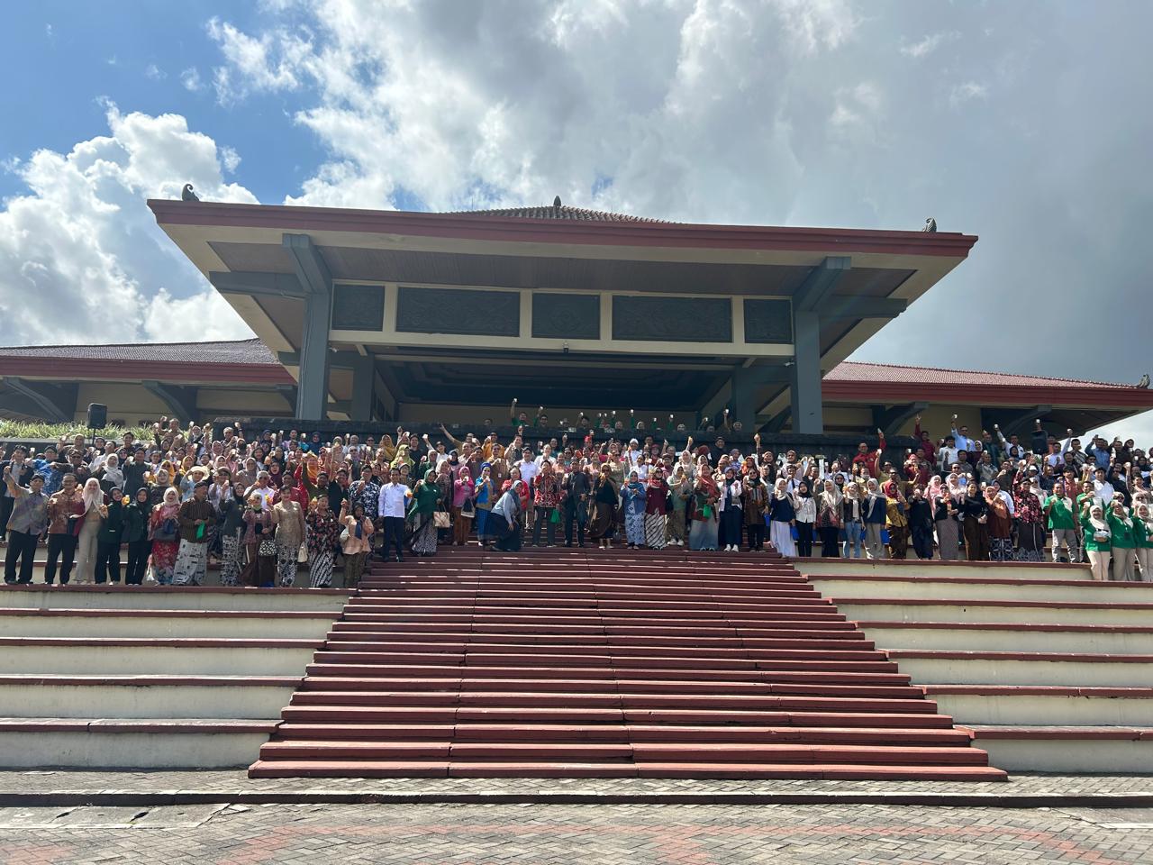 Semarak Hari Jamu Nasional 2026 di GSP UGM: Momentum Apoteker Mengawal Saintifikasi Jamu Menuju Pentas Dunia
